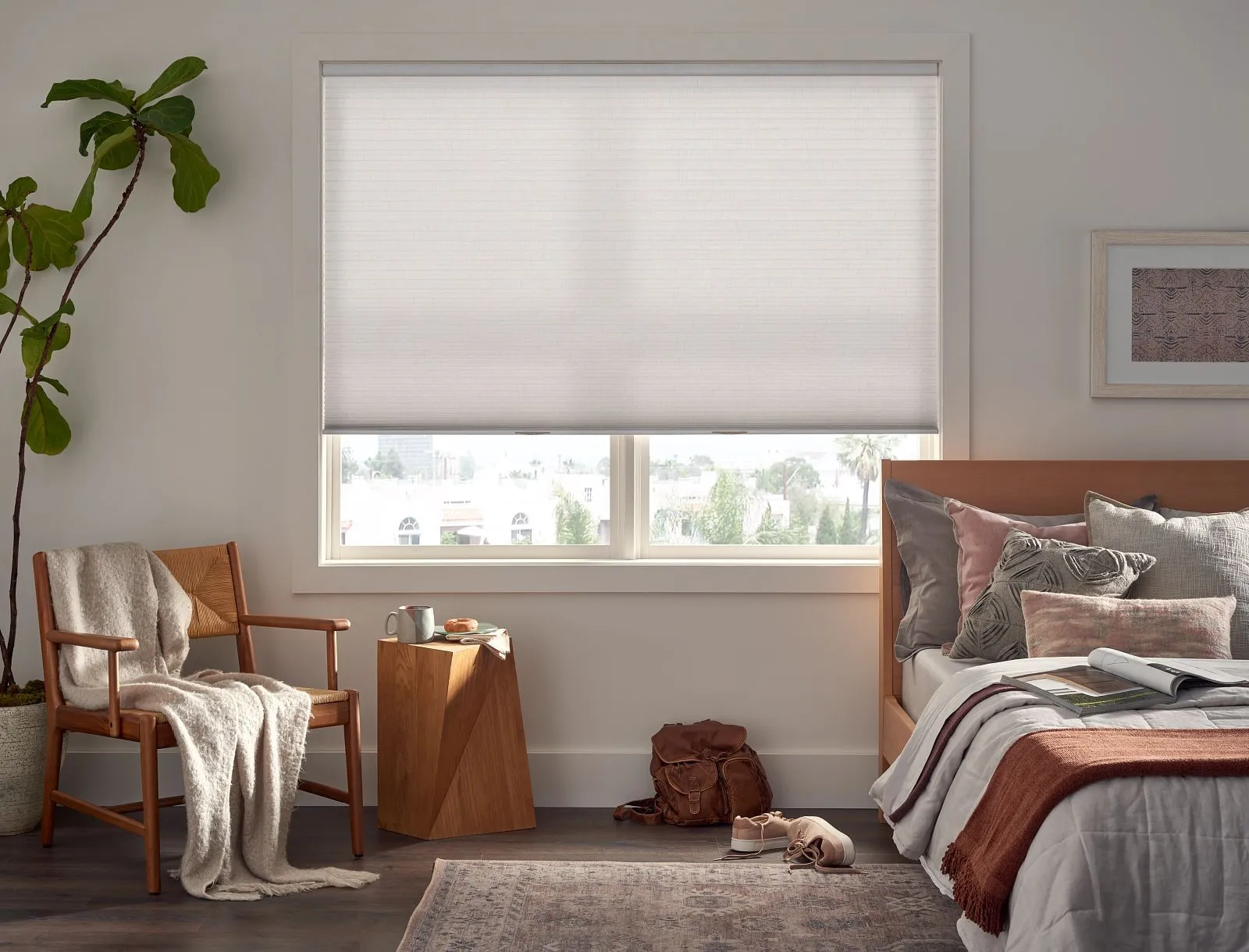 Alta Honeycomb Shades Cordless Lift Bedroom Fashioninteriors 2025