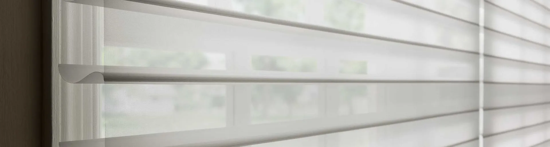 Lutron Sivioa Qs Horizontal Sheer Blinds Gray Closeup Detail Vanes Fashioninteriors