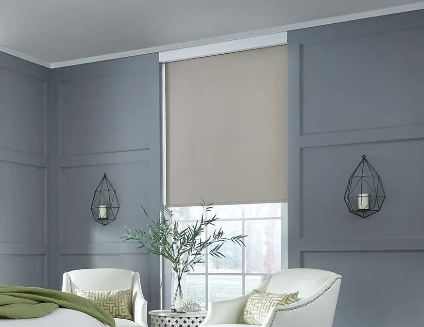 lutron sivoia qs rollershade fashioninteriors blackout brown bedroom fascia box 27c6dce4 1920w