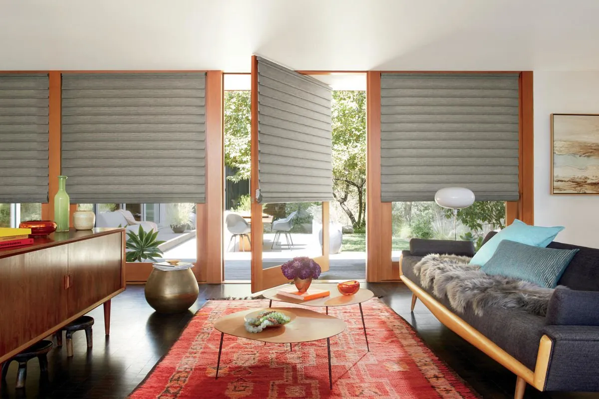 Vignette Modern Romanshades Livingroom Boho Modern Rotatingdoor Hunterdouglas Fashioninteriors 2019