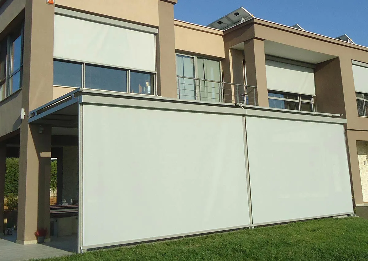 Corradi Outdoor Exterior Smart Drop Shade Screen Modern Building Patio 2018