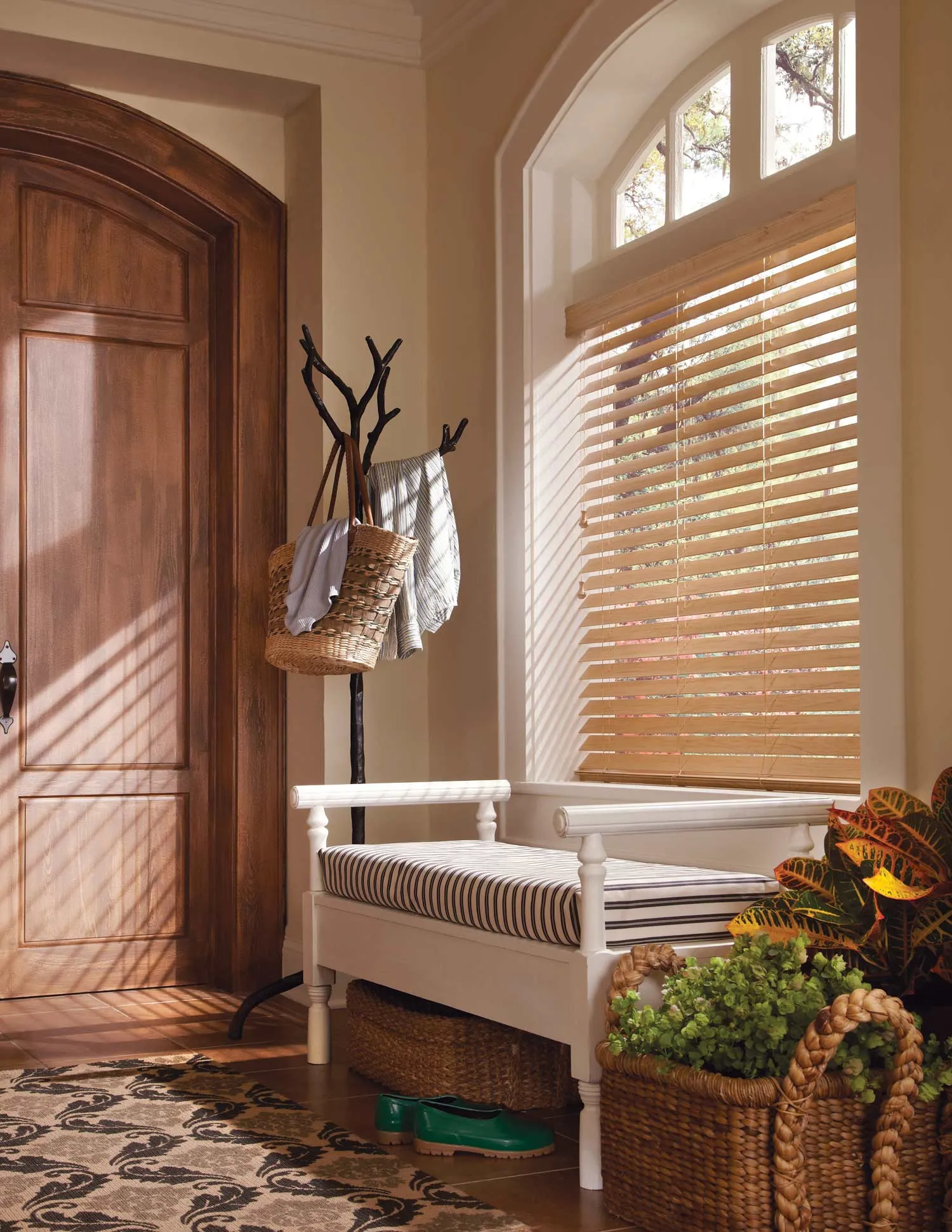 Everwood Wood Blinds Arched Entryway Hd 2013