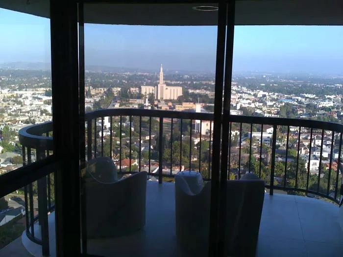 House Residential Gray Black Solar Window Tint Film Modern Rooftop Balcony Outdoor Huper Optik 2019