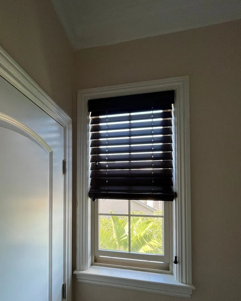 Hunterdouglas Classic Woodblinds Room Losangeles Fashioninteriros