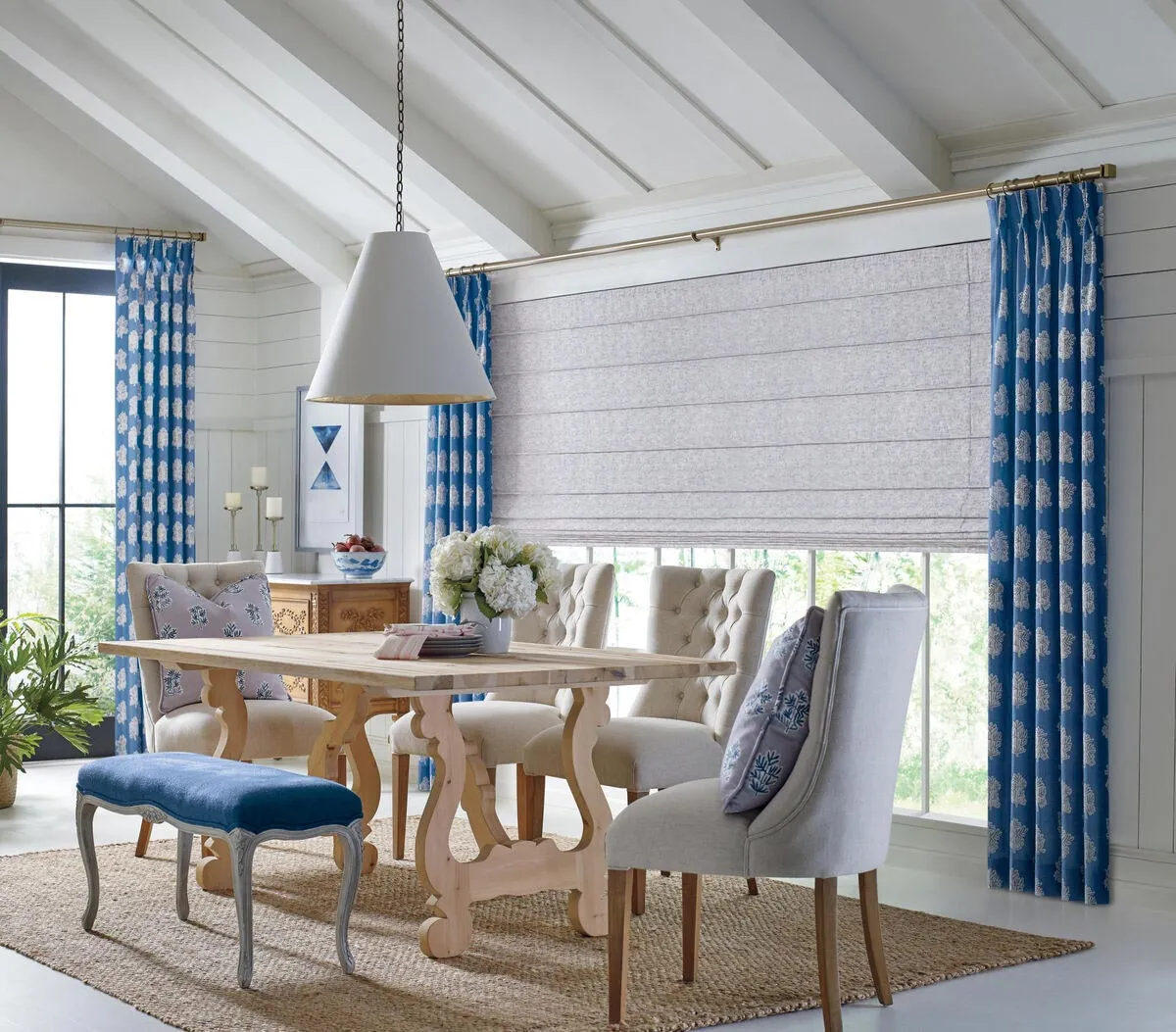 Hunterdouglas Designstudio Romanshades Sidepanels Drapery Farmhouse Cottage Treeoflife Navygray Diningroom Fashioninteriors 2021