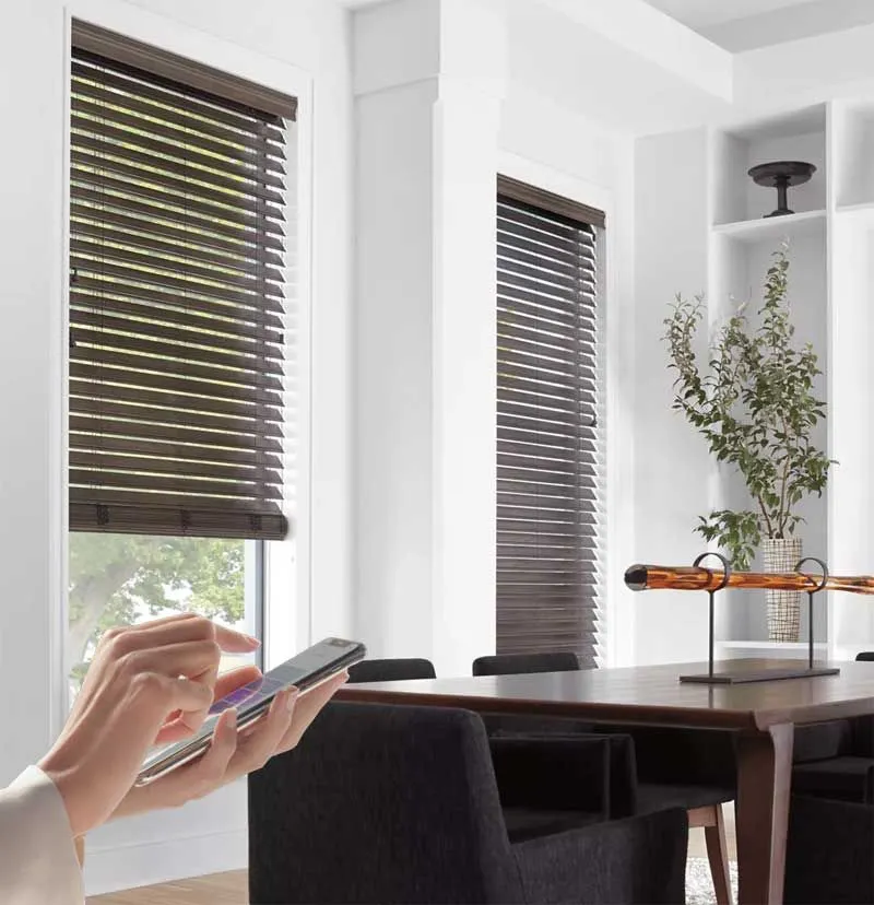 Hunterdouglas Everwood Alternative Faux Wood Motorized Chateau Modern Diningroom Fashioninteriors 2020 1