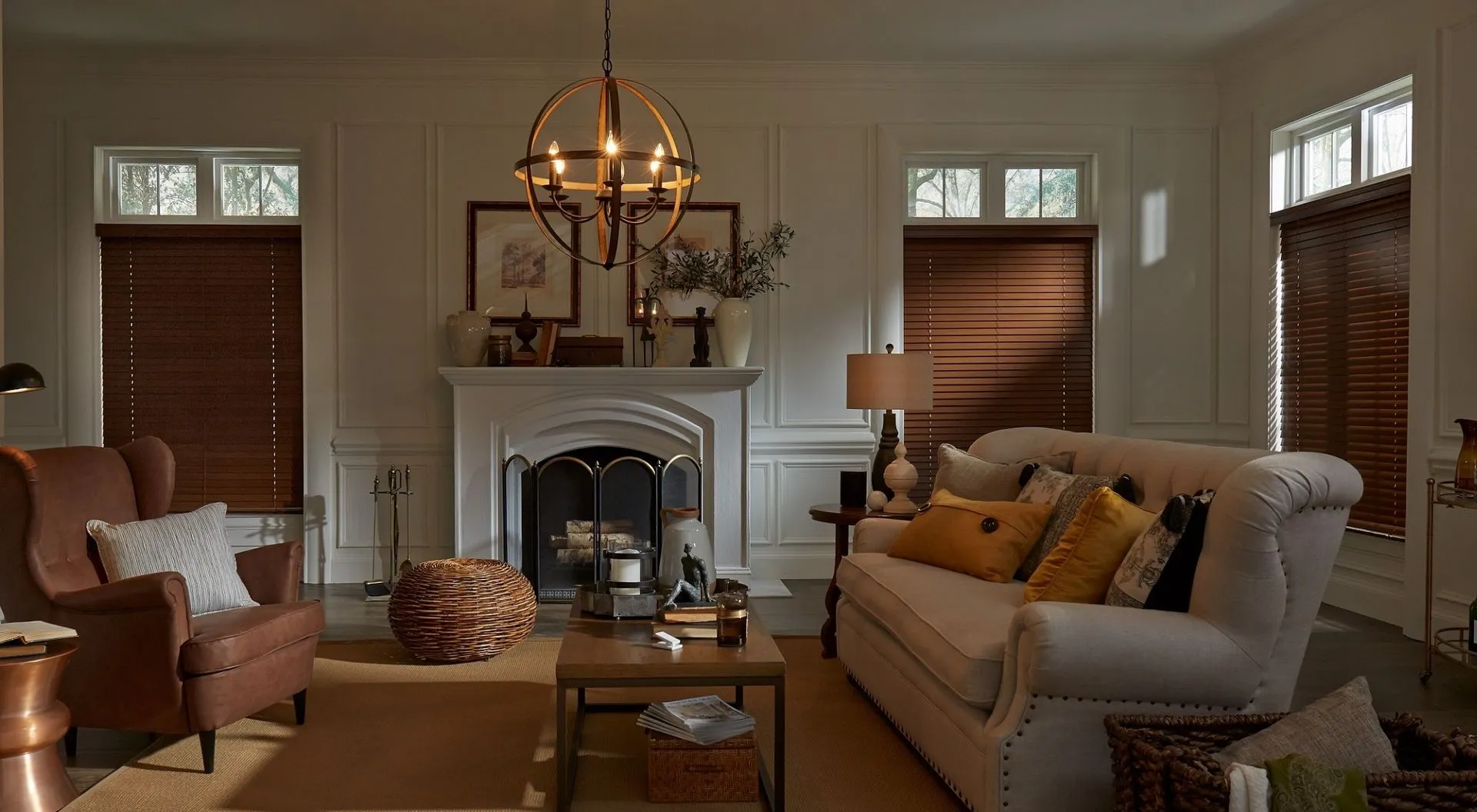 Lutron Sivoia Qs Triathlon Battery Wood Blinds Livingroom Brown Fashioninteriors