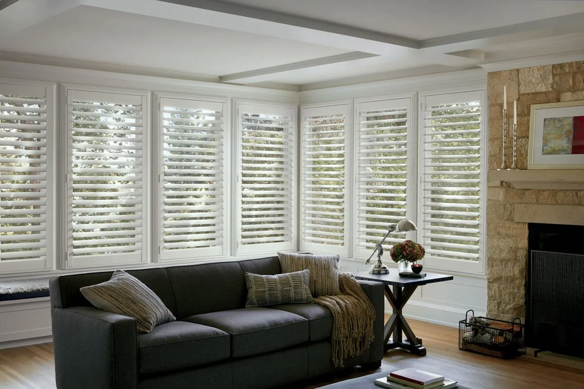 newstyle hybrid shutters livingroom hd2016 1920w