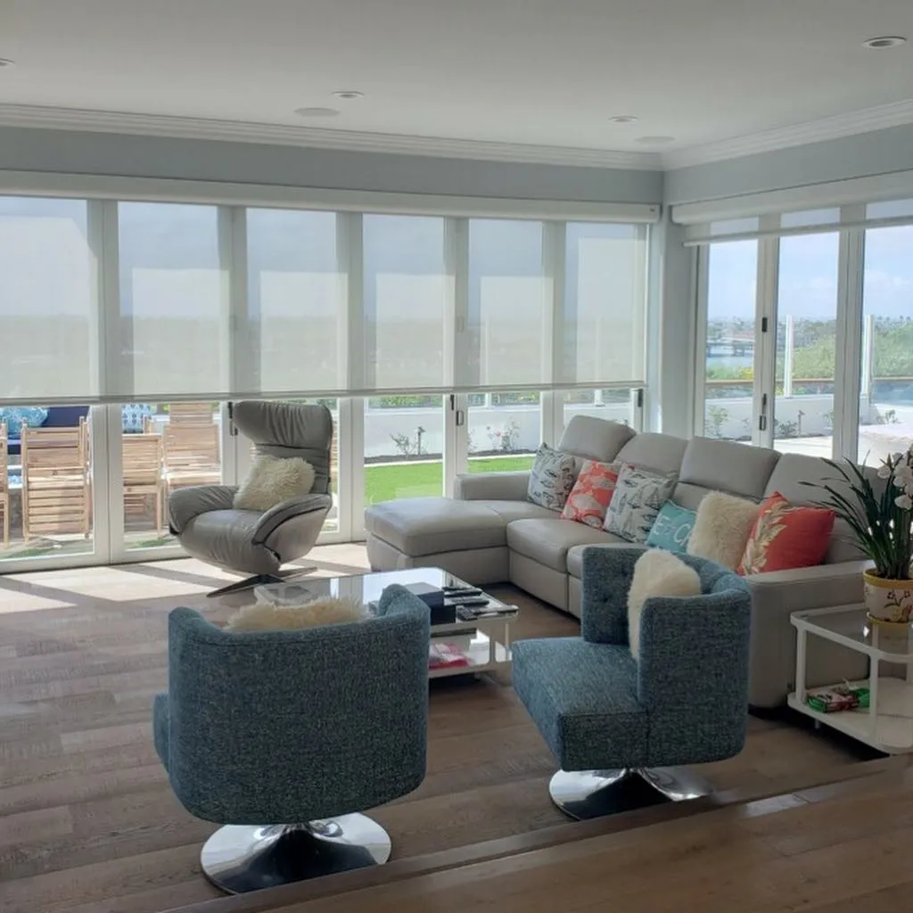 Solar Shades Livingroom Modern Fashioninteriors 2019