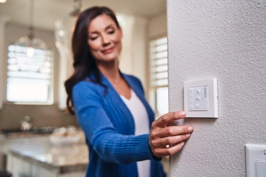 Somfy Controls Wall Switch Fashioninteriors 2025 2